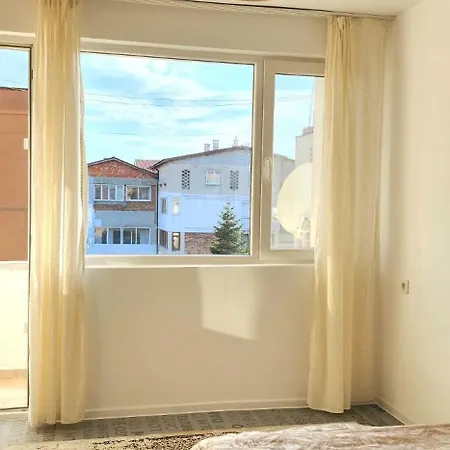 The Boho House With Free Parking *