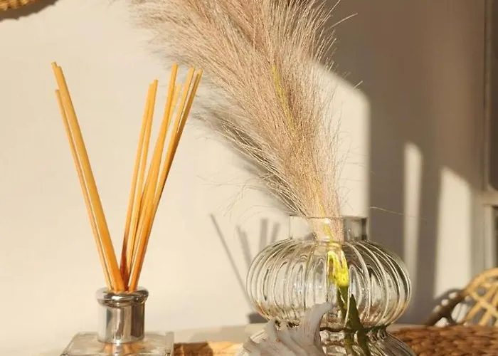 Апартамент The Boho House With Free Parking