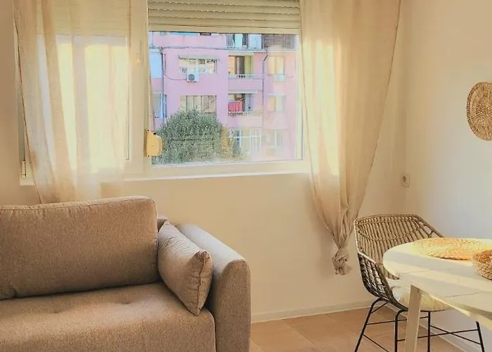 The Boho House With Free Parking Несебър